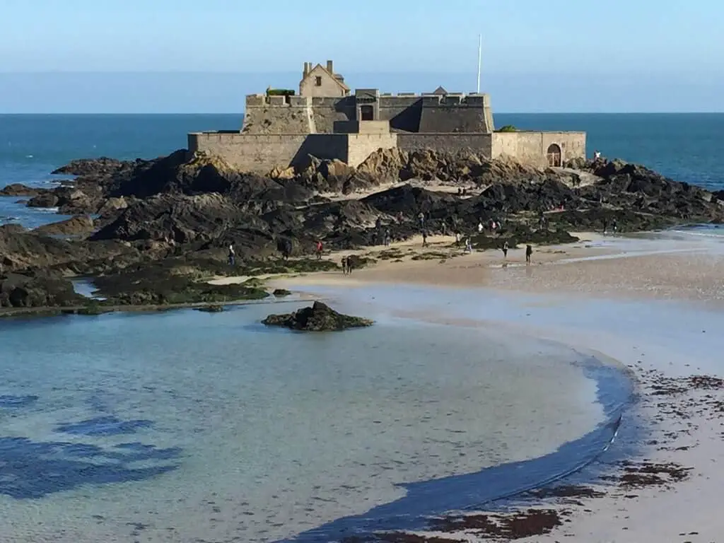 what to do in saint malo